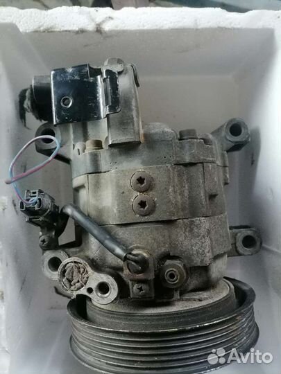 Компрессор на Nissan 506021-5400