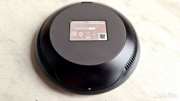 Оригинальная беспроводная зарядка Samsung