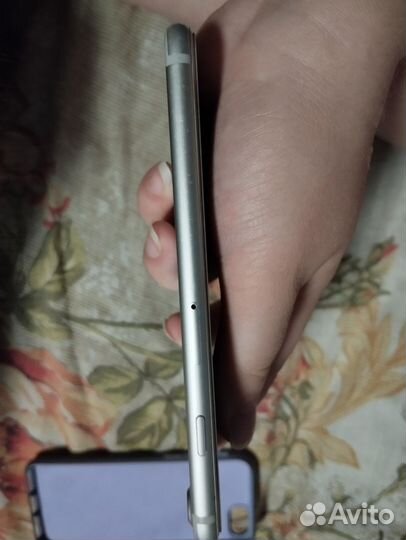 iPhone 7, 32 ГБ