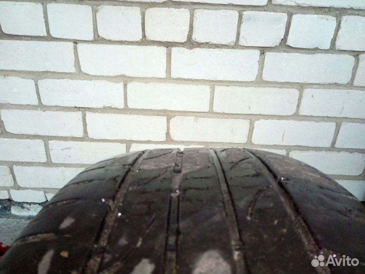Bridgestone Dueler H/P Sport 215/60 R17