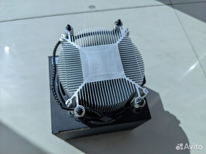 Кулер AMD Wraith Spire 712-000049 Rev:E