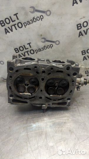 Головка блока цилиндров правая Subaru Legacy BG5