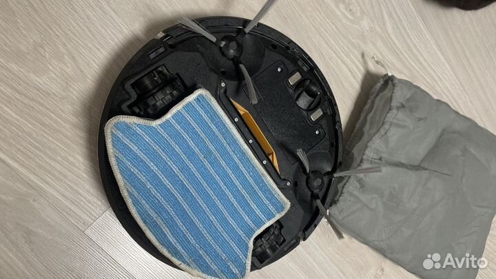 Робот пылесос