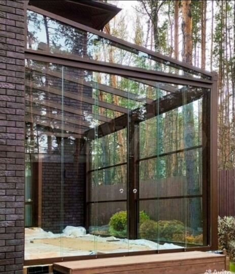 Коттедж 600 м² на участке 10 сот.