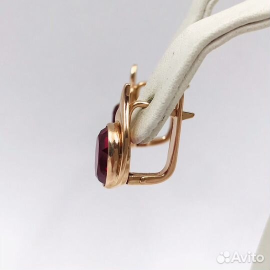 Золотые серьги с корундом 583 СССР