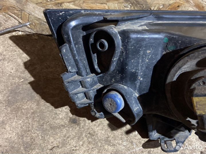 Передний левый птф Skoda Rapid