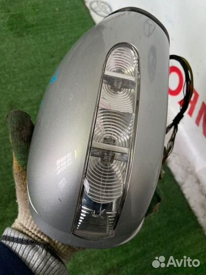 Зеркало правое Mercedes E-Class W211 M112.949 2002