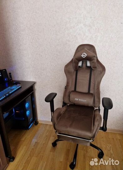 Компьютерное кресло