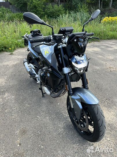 BMW F900R 2022 года 2000 км в идеале