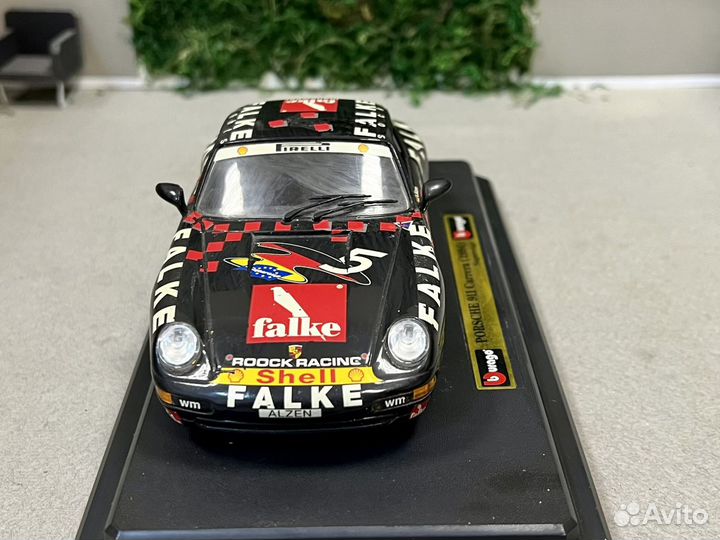 Модельки 1/24 burago italy porsche