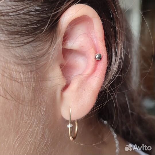 Модель на пирсинг