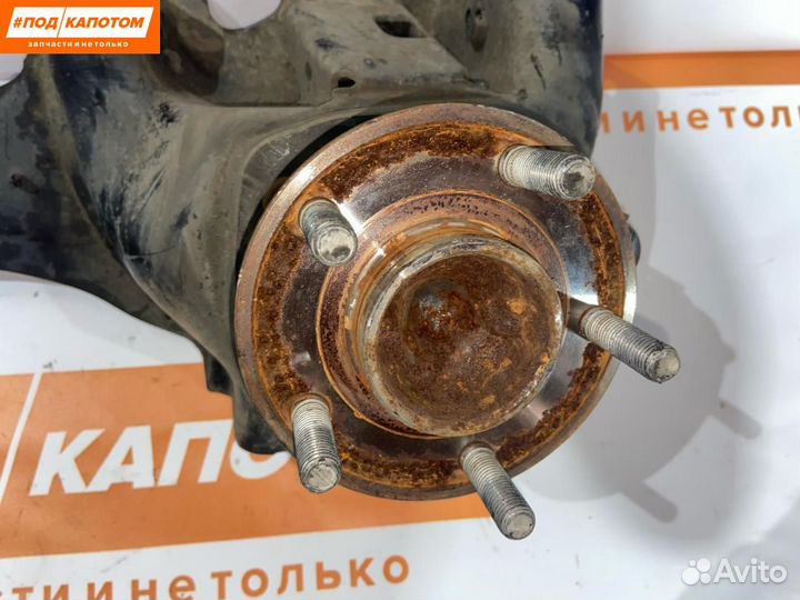 Кулак задний правый Ford Focus 3 2012