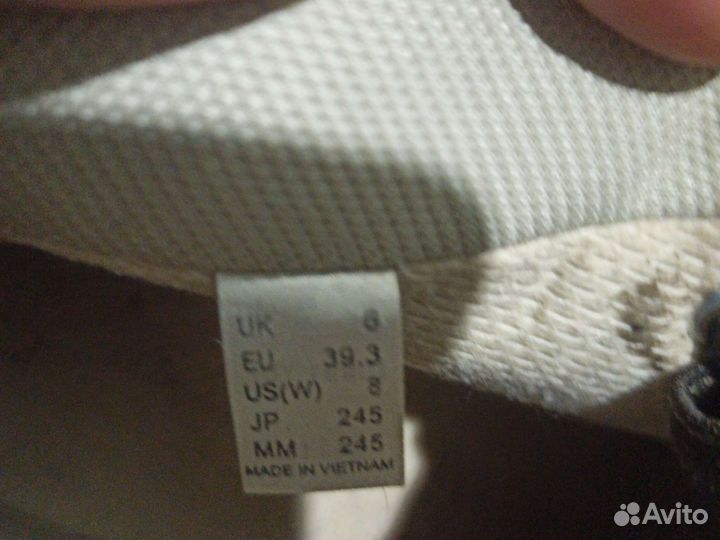 Ботинки женские 39 размер бу