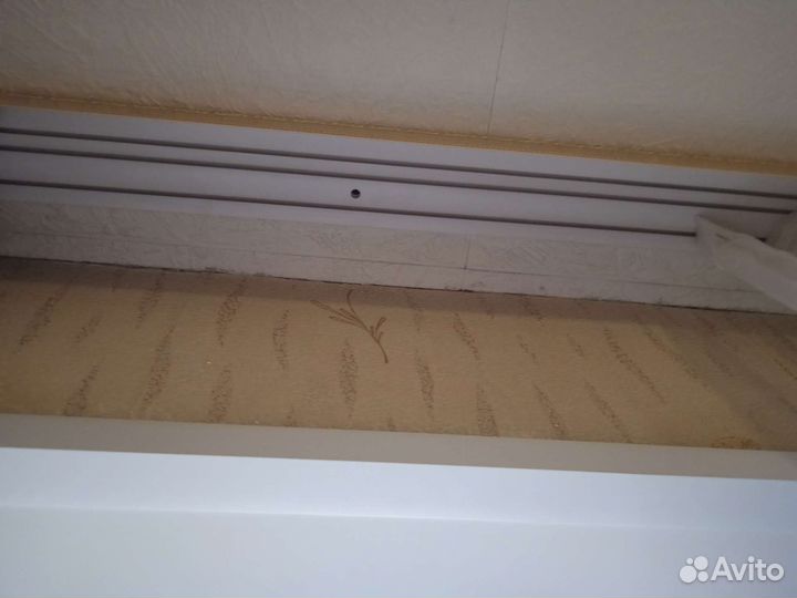 Карниз трехрядный потолочный