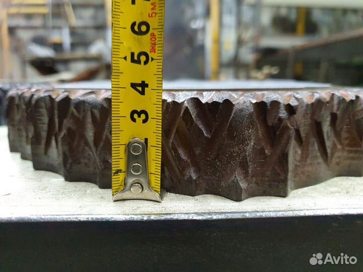 Подставка под горячее след медведя.Под казаны, сад