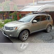 Mitsubishi Outlander 2.4 CVT, 2007, 198 000 км, с пробегом, цена 830 000 руб.