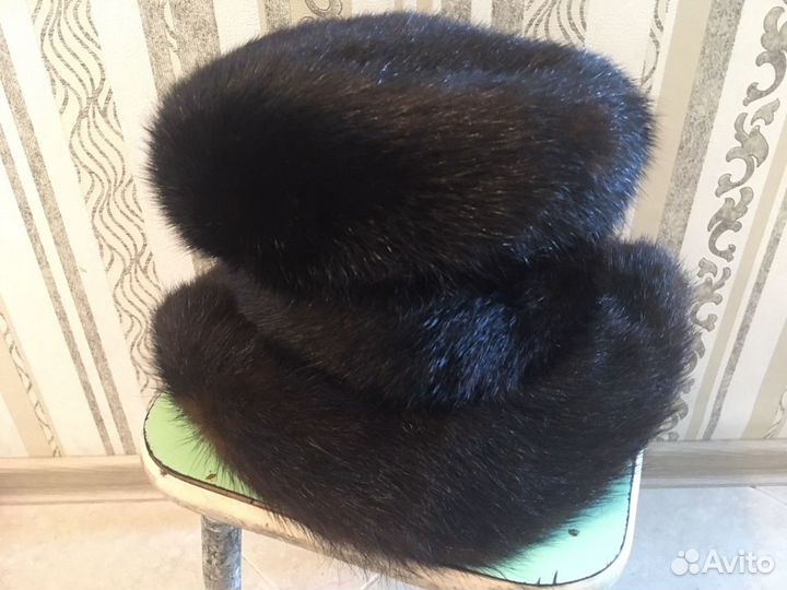 Женская шапка