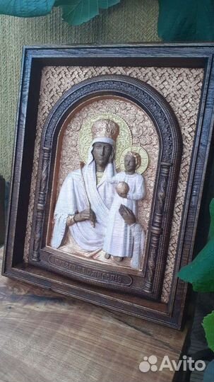 Иконы резные из дерева