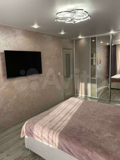 2-к. квартира, 56 м², 3/3 эт.