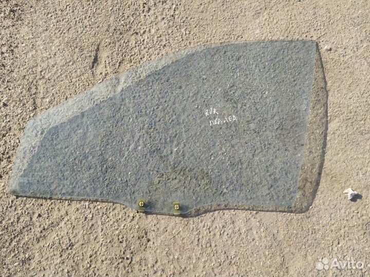 Стекло двери переднее левое Mitsubishi Rvr минивэн