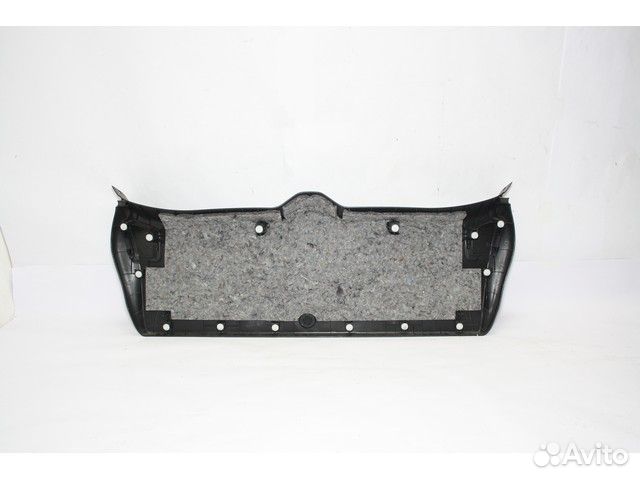 Обшивка крышки багажника Mitsubishi Outlander XL