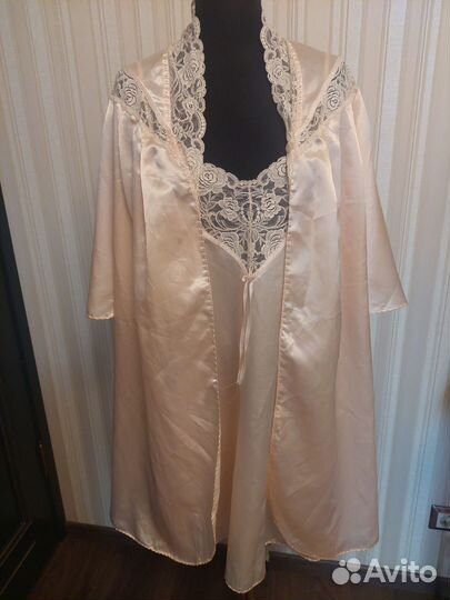 Комплект ночная сорочка и пенюар винтаж Италия