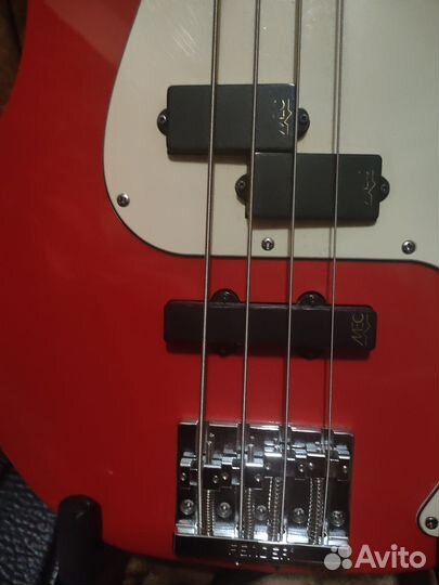 Бас гитара Markus Miller Sire p5