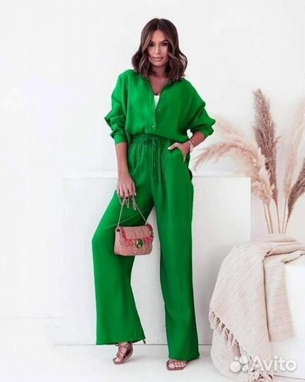 Костюм женский