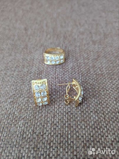 Комплект бижутерии