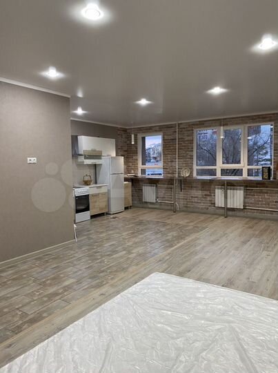 Квартира-студия, 50 м², 2/9 эт.