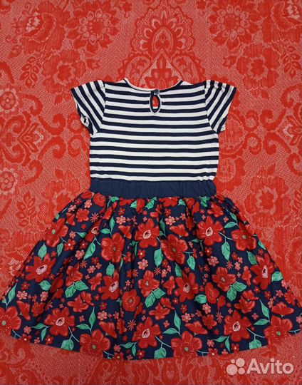 Платье на девочку