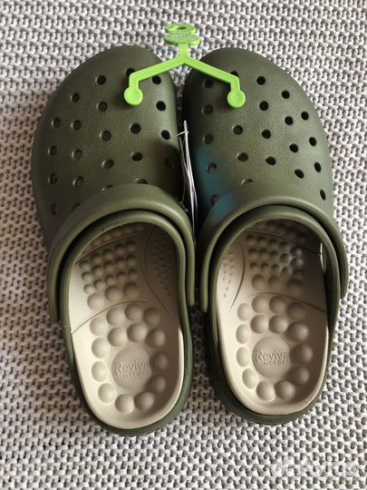 Crocs reviva clog