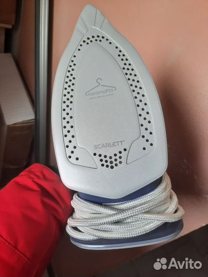 Электрический утюг scarlett