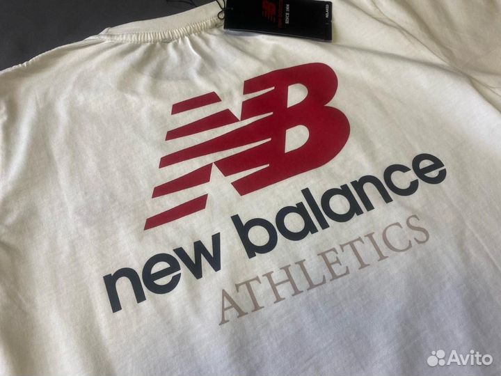 Футболка New Balance