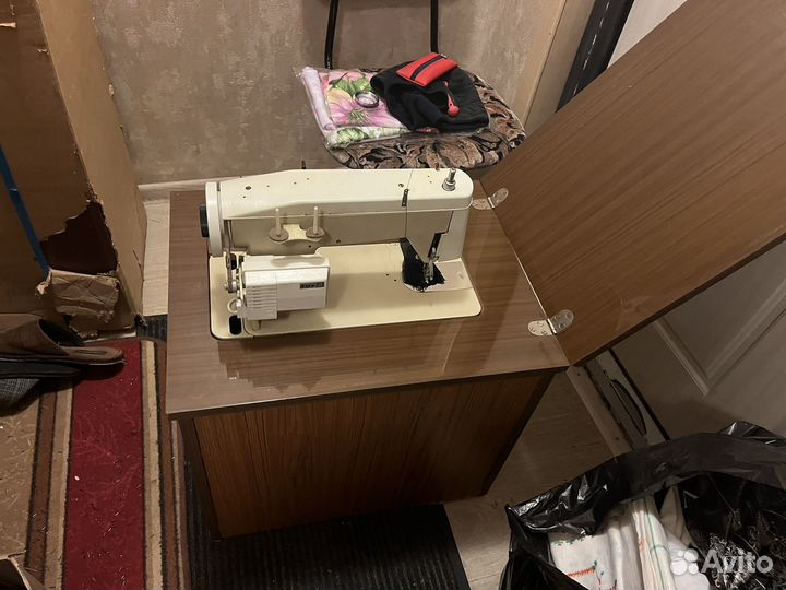 Швейная машина radom