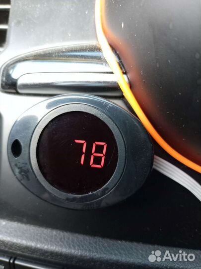Цифровой индикатор температуры двигателя
