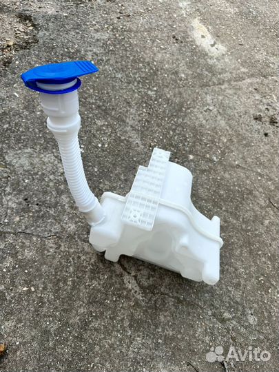 Продам бачок омывателя vw polo 2014