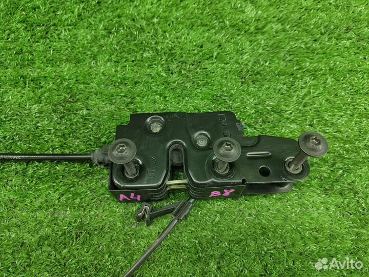 Замок капота 8K0823509A Audi A4 B8 8K