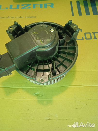 Мотор печки Тойота 150