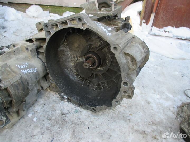 МКПП (механическая коробка переключения передач) Y