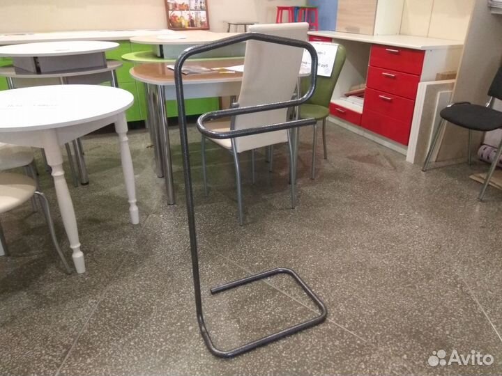 Вешалка костюмная