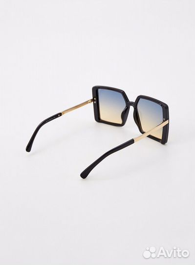 Солнцезащитные очки женские брендовые