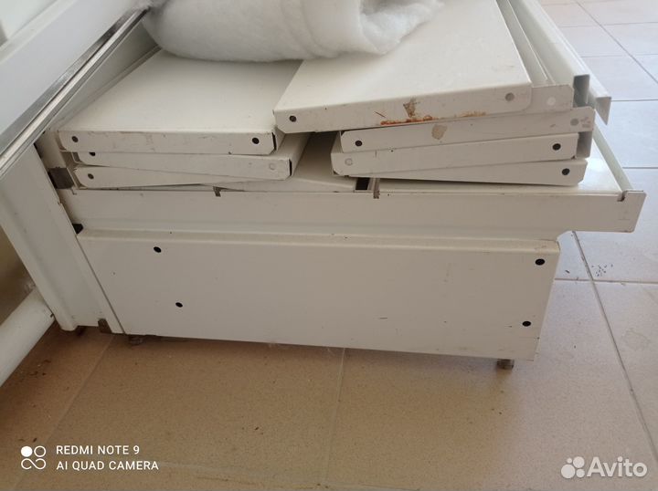 Стеллаж. Полки