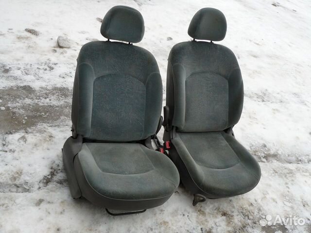 Передние сидения для Peugeot 206