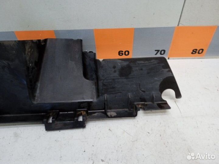 Воздуховод левый Volkswagen Touareg 7LA 3.2