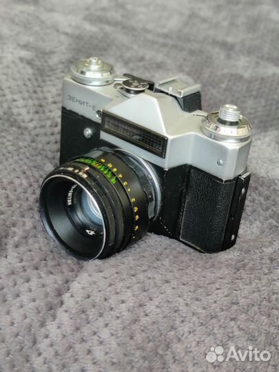 Пленочный фотоаппарат зенит е