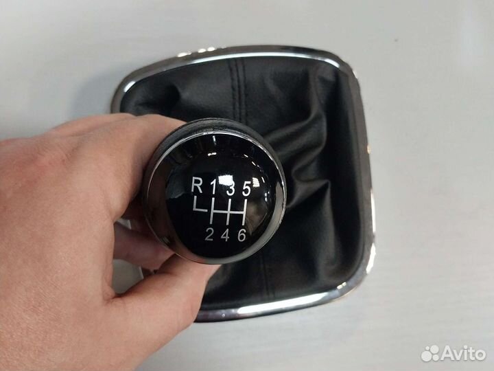 Ручка МКПП с чехлом Volkswagen Polo sedan