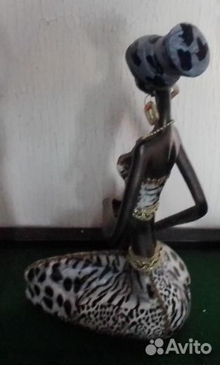 Статуэтка Африканской девушки