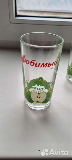 Стеклянные стаканы