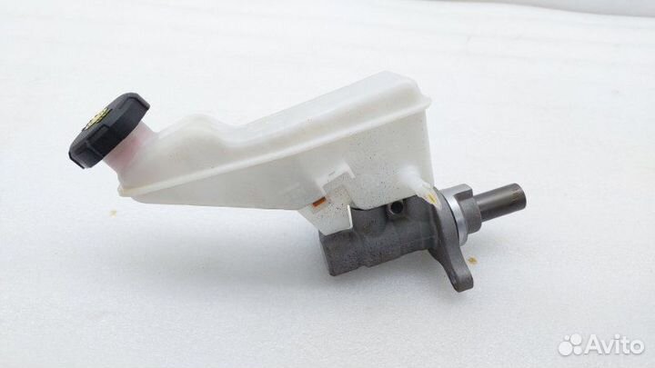 Б/У Главный тормозной цилиндр Состояние отличное